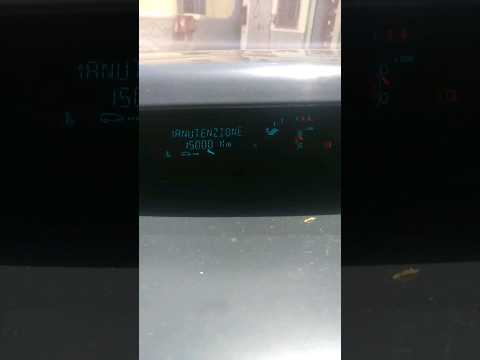 Reset della spia di manutenzione su una Renault Scenic 4