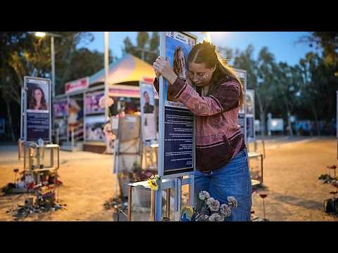 اسرائیلی‌ها سه سال پس از حمله حماس برای قربانیان جشنواره نوا سوگواری می‌کنند