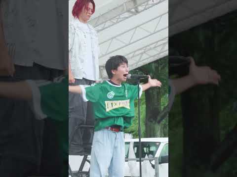 歌いながらTシャツを一瞬で完璧に着ます。【MELOGAPPA】