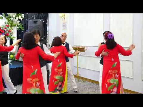 Giao luu VN với đội bạn