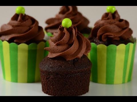 Chocolate Cupcakes Recipe Demonstration - Joyofbaking.com - UCFjd060Z3nTHv0UyO8M43mQ