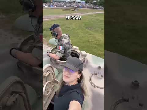 A ride in a REAL King Tiger ! 🐯