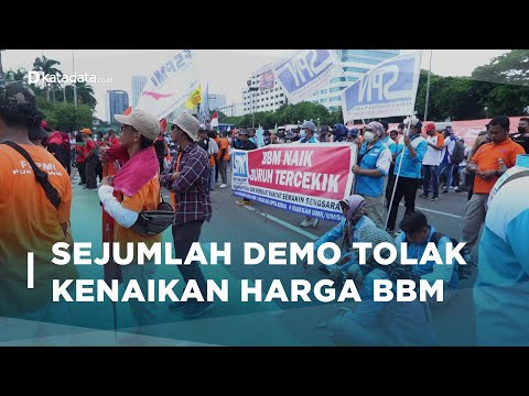 Demonstrasi Tolak Kenaikan Harga BBM Terus Berlangsung | Katadata Indonesia
