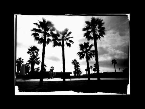Domestic Technology - Summer Avenue (Original Mix) - UCzY4hOykXWLX5WmRfug39pg