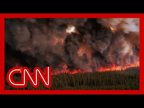 Fire burns area larger than most countries. Officials can't stop it