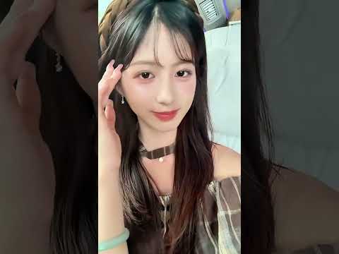 遇见妳之后我的世界就多了一个色彩,那个色彩名叫“妳”。#吴嘉茹 #大吃帝国 #说句不好吃的 #douyin