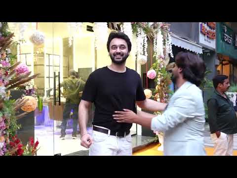 Paramveer Cheema attends salon launch event in Mumbai's Andheri