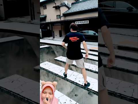 Shock! Warga Lihat Jalan Amblas Secara Mendadak 😱‼️#shorts #dubbing #memes