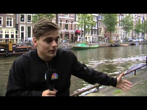 Martin Garrix revealed in Amsterdam: Is he one of the best DJs ever? - UCo7a6riBFJ3tkeHjvkXPn1g