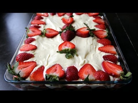 Strawberry Tiramisu - Italian Recipe - CookingWithAlia - Episode 171 - UCB8yzUOYzM30kGjwc97_Fvw