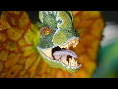 Horizon 1993 Jurassic Park Dilophosaurus Unboxing - UCP-iaFrmWcOG0o461wMicdg