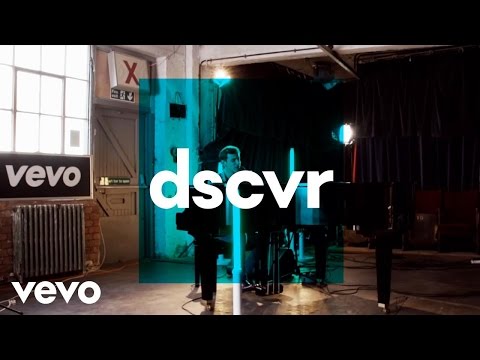 Josef Salvat - Till I Found You - Vevo dscvr (Live) - UC-7BJPPk_oQGTED1XQA_DTw