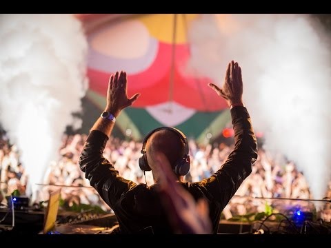 Tomorrowland 2015 | Sven Väth - UCsN8M73DMWa8SPp5o_0IAQQ