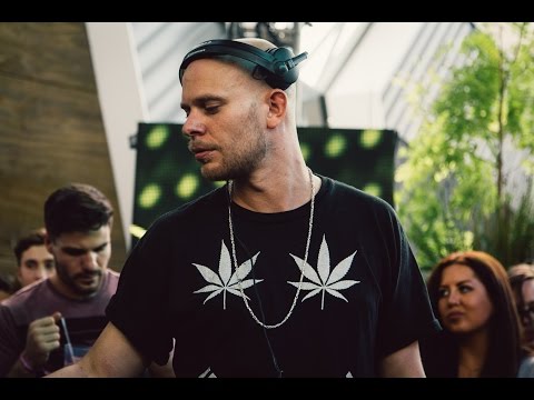 Tom Trago Boiler Room x Sugar Mountain Festival DJ Set - UCGBpxWJr9FNOcFYA5GkKrMg