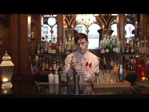 Amaretto Sour cocktail: "How to make" recipe