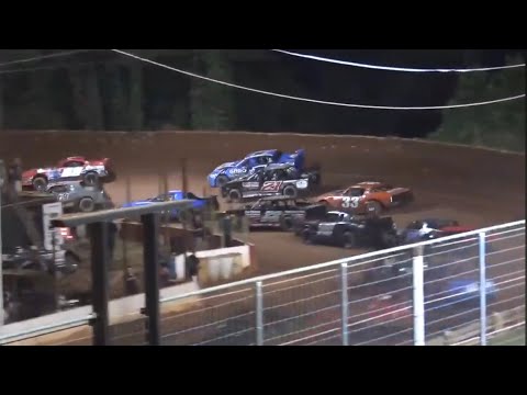 Stock V8 at Winder Barrow Speedway 6/1/2024 - dirt track racing video image