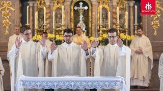 Dreifache Priesterweihe in Benediktbeuern Dreifache Priesterweihe in Benediktbeuern