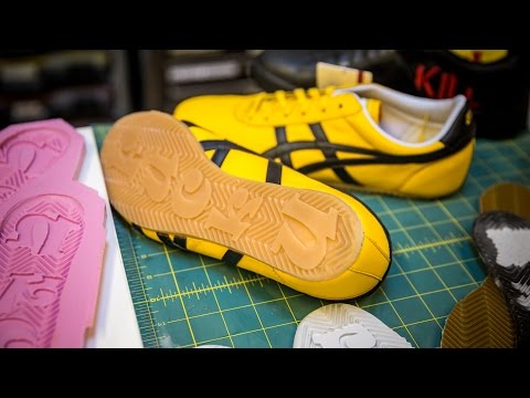 How To Make Kill Bill's 'F*ck U' Shoes - UCiDJtJKMICpb9B1qf7qjEOA