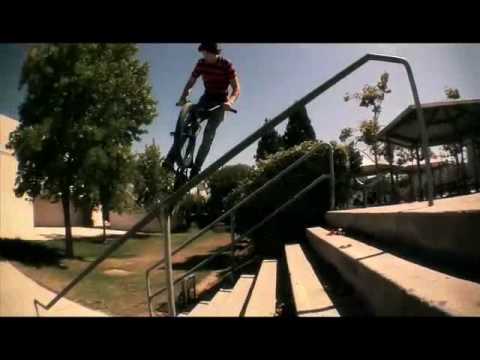 Garrett Reynold's Full Part From The Nike 6.0 Video - TransWorldRIDEbmx - UCdJBLqPpsyNSPmAhVmD3HSg