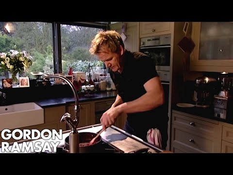 Cranberry Sauce - Gordon Ramsay's Ultimate Christmas - UCIEv3lZ_tNXHzL3ox-_uUGQ