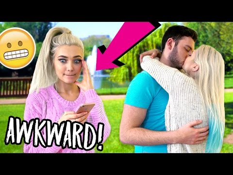 10 AWKWARD THINGS PEOPLE DO!!! - UCBKFH7bU2ebvO68FtuGjyyw