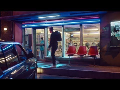 Martin Garrix & Justin Mylo - Burn Out (Official Video) feat. Dewain Whitmore - UC5H_KXkPbEsGs0tFt8R35mA