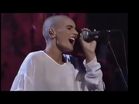 Sinéad O'Connor - Nothing Compares 2 U (Live at VMAs 1990) [HQ]
