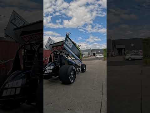 #tmeztv  is down under in Melbourne Australia getting ready for Avalon speedway Saturday night #fyp - dirt track racing video image