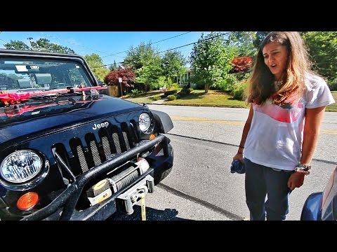 She Crashed My Jeep - UCtinbF-Q-fVthA0qrFQTgXQ