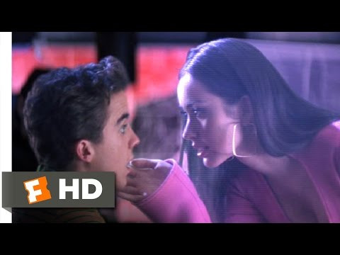 Agent Cody Banks (4/10) Movie CLIP - How to Talk to Girls (2003) HD - UC3gNmTGu-TTbFPpfSs5kNkg