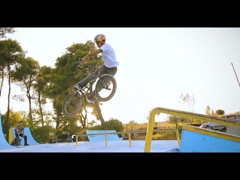 BMX - Panos Manaras vs The Blue Ramps - UCEt2RMm3EqtoerqX0-fUpfw