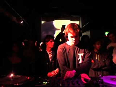 Pearson Sound 45 min Boiler Room DJ Set - UCGBpxWJr9FNOcFYA5GkKrMg