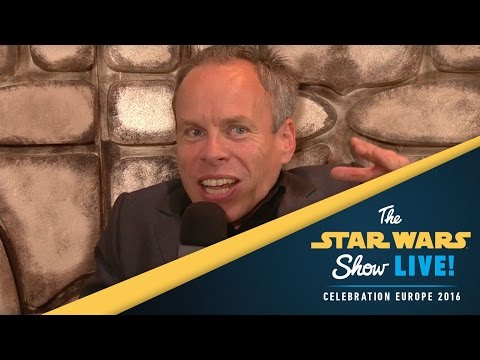 Warwick Davis Interview | Star Wars Celebration Europe 2016 - UCZGYJFUizSax-yElQaFDp5Q