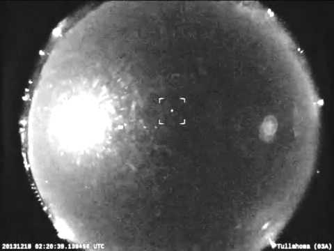 Fireball Burns Bright As The Moon Over Tennessee | Video - UCVTomc35agH1SM6kCKzwW_g