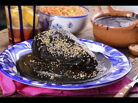 Mole Negro Oaxaqueño con Arroz Rojo - UC2_z4Qr89l510_kajfPE-iA