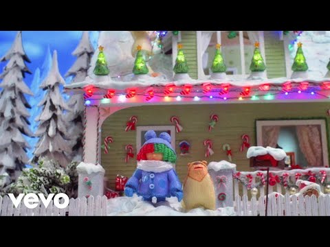 Sia - Candy Cane Lane - UCmKdSrwf1e8coqAzUsrVHZw