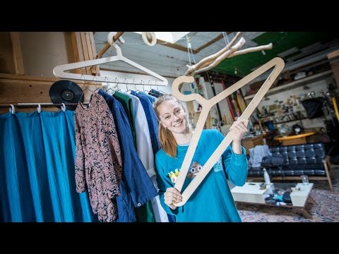 Simone Giertz Makes a Coat Hanger for Coat Hangers - UCiDJtJKMICpb9B1qf7qjEOA