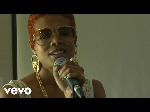 Kelis Live at the Cherrytree House  Part 1 "22nd Century" - UCrghPDWg5OytAbhJ6ruIReQ