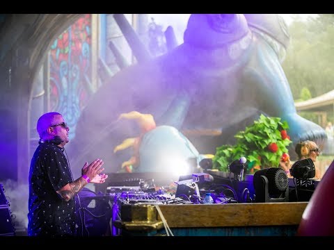 Tomorrowland Belgium 2017 | Toni Varga - UCsN8M73DMWa8SPp5o_0IAQQ