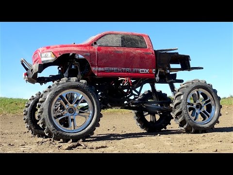 RC ADVENTURES - Traxxas E-Maxx Skinny "Tractor" Tire - SCX10 Mega Mud Truck 4x4 Overview - UCxcjVHL-2o3D6Q9esu05a1Q