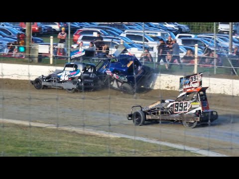 Meeanee Speedway - Stockcars - 2/1/22 - dirt track racing video image