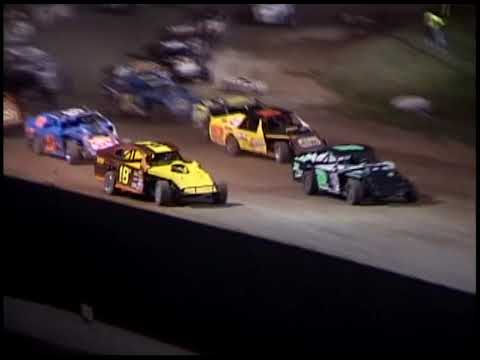 8/27/2011 Shawano Speedway Races - dirt track racing video image