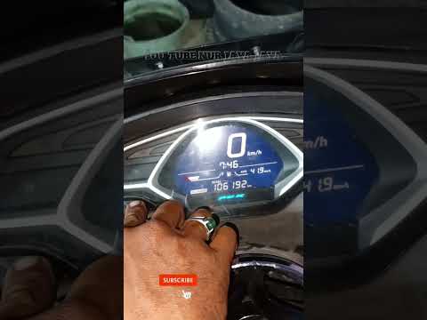 How to set the clock on the Honda PCX 125