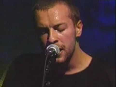 coldplay performing spies live