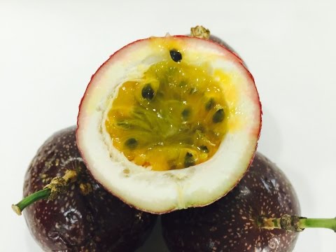 How to eat a Passion Fruit! - UCoq4cyttGVBzqB5oDtSQsBA