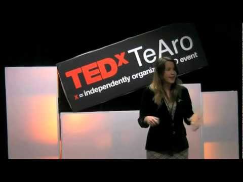 How crowdfunding is going to change the world: Anna Guenther at TEDxTeAro - UCsT0YIqwnpJCM-mx7-gSA4Q