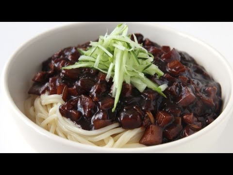 Noodles with blackbean sauce (Jjajangmyeon: 짜장면) - UC8gFadPgK2r1ndqLI04Xvvw
