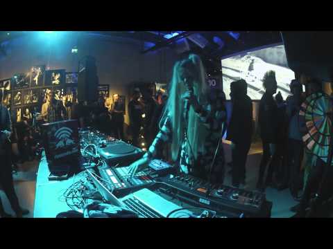 Little Jinder Boiler Room Stockholm x Red Bull Music Academy DJ Set - UCGBpxWJr9FNOcFYA5GkKrMg