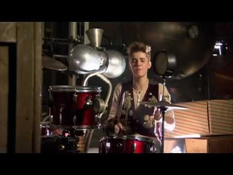 Justin Bieber - Santa Claus is Coming to Town (Behind The Scene)