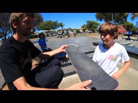 SUPRISING A KID WITH A COMPLETE SKATEBOARD FOR HIS BIRTHDAY - UC9PgszLOAWhQC6orYejcJlw